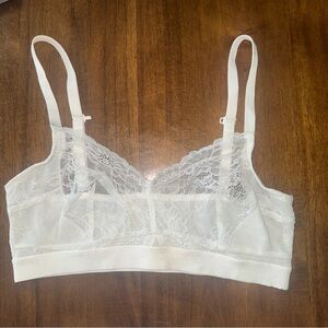 SPANX Spotlight On Lace Bralette Bra Style: 10124R Size Small